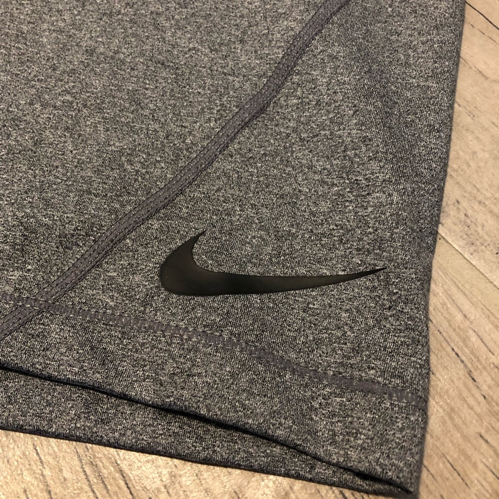 Nike Women’s Pro Shorts - Picture 4 of 8
